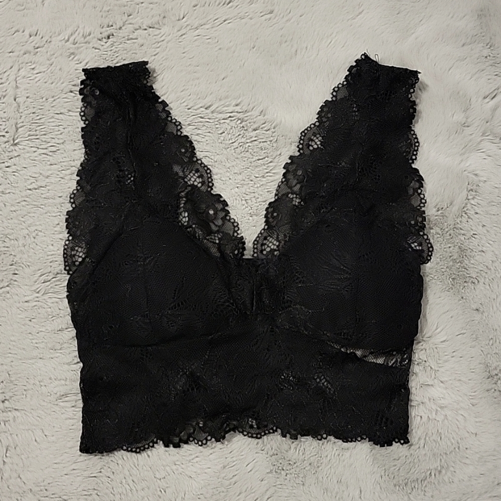 Black lace bralette